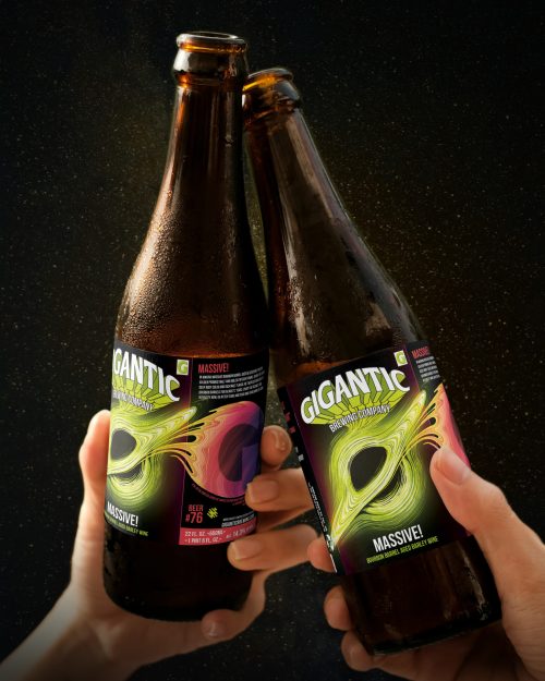 AD319_ClarkDevyn_GiganticLabel_Mockup